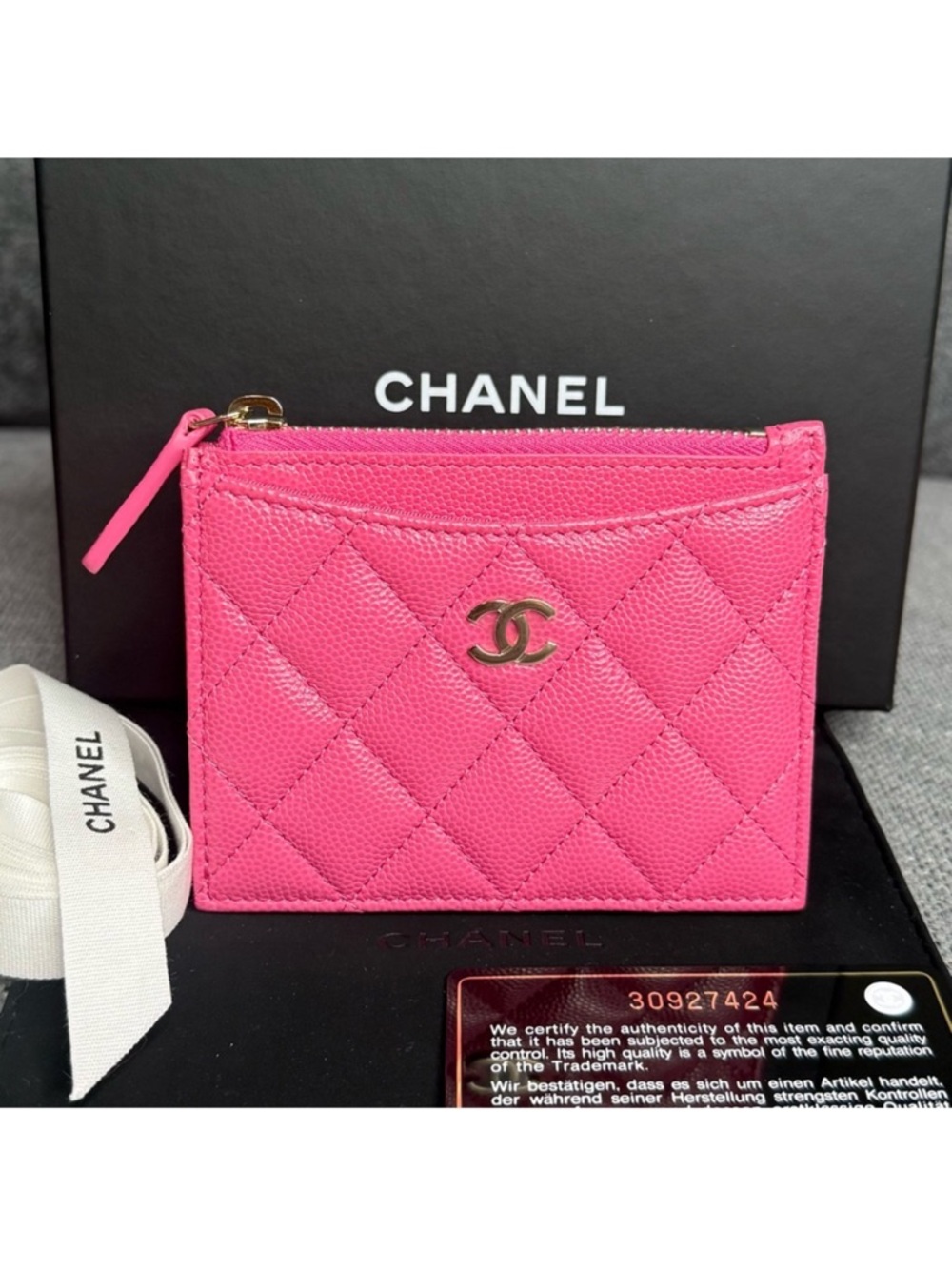 CHANEL caviar pink zippy card holder